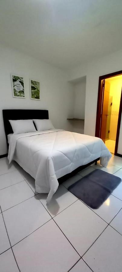Bliss Hoteis Centro Búzios エクステリア 写真 A bedroom with a bed and a bathroom